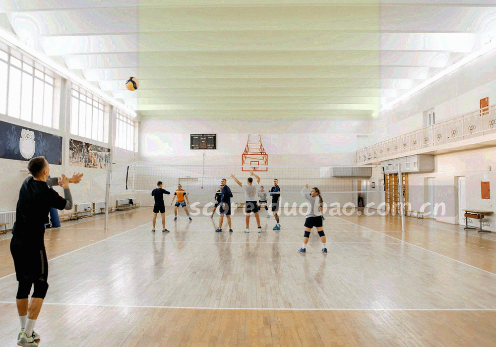 深空蓝控制台面板上排列邮箱、电话通道标识与坐标网格的抽象图形，画面中没有真实人物和地点照片